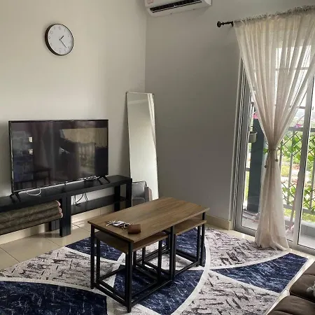 Alanis D'Semporna Homestay Sepang Exterior photo