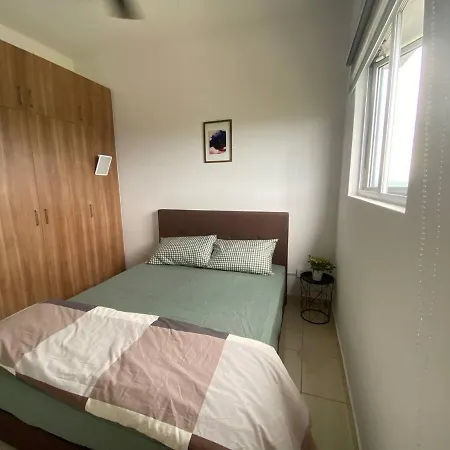 Alanis D'Semporna Homestay Sepang Exterior photo